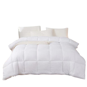 Edredones de Hotel al por Mayor, Rellenos de Algodón Puro de una Sola Pieza, Edredones Acolchados con Relleno de Fibra de Nueve Agujeros, Tejido Liso para Casas de Huéspedes y B&Bs - Product Image 5