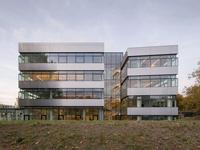 Panneaux composites en aluminium revêtus de fluorocarbone résistants aux UV pour les extérieurs des bâtiments, utilisés dans les villas, les hôtels et les centres commerciaux