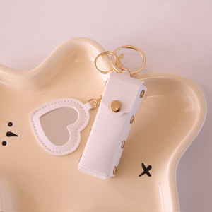 Estuche para Lápiz Labial de Cuero con Forma de Corazón, Moderno, Portátil, con Espejo de Maquillaje, Llavero, Accesorio para Bolsos, Suministro al por Mayor - Product Image 4