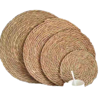 Napperon rond tissé moderne en jonc de mer avec coussinets isolants sous-verre en rotin pour table à manger mariage et fête décor à la maison
