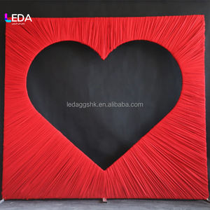 LEDA Nouvelle Arrivée Élégante Décoration de Plafond en Tissu Rouge en Forme de Cœur pour Mariage et Fête avec Personnalisation - Product Image 3
