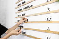 Panneau de menu en bois suspendu en usine rails de menu muraux avec lettres interchangeables café panneau de lettre en bois menu de café