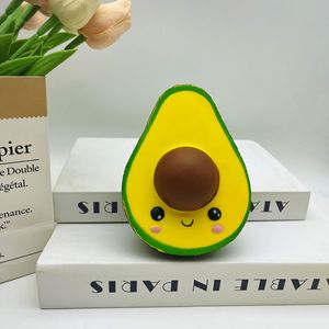 Jouet sensoriel anti-stress à remontée lente en PU souple, en forme de fruits de simulation amusants (pastèque, avocat, citron), pour adultes et enfants - Product Image 6