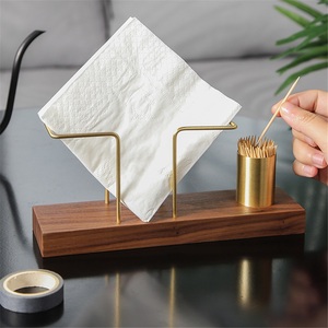 Porte-serviettes et porte-rouleaux de papier toilette rectangulaire moderne en fer forgé pour hôtel, restaurant, café - Design de luxe léger sur pied - Product Image 4