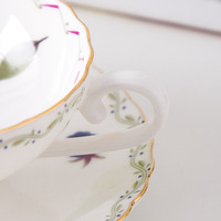 Service à thé de luxe vintage européen en porcelaine fine (45 % de cendre de poterie) avec tasses et soucoupes en céramique personnalisées pour le thé de l'après-midi