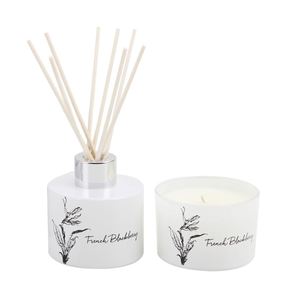 Set de Regalo de Vela Aromática y Difusor de Varillas con Aroma a Mora Francesa, en Frasco de Vidrio Minimalista, Fragancia para el Hogar - Product Image 1