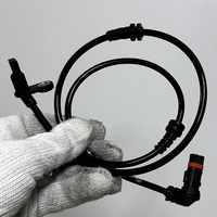 2045400517 Sensor Kecepatan Roda ABS As Roda Depan Kiri dan Kanan untuk Mercedes-Benz C250 C300 C63 AMG GLK350 08-12
