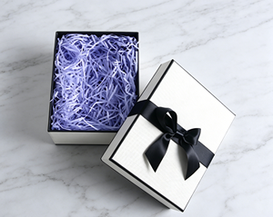 กล่องของขวัญฝาและฐานแข็งสีขาวดำ ทำจากกระดาษแข็งคุณภาพสูง ผ่านกระบวนการตัดและประกอบอย่างดี - Product Image 4