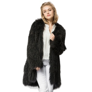 CR061 giacca in maglia di vera pelliccia di procione soprabito <span class=keywords><strong>da</strong></span> donna russo caldo <span class=keywords><strong>cappotto</strong></span> in vera pelliccia <span class=keywords><strong>da</strong></span> donna lungo 90 <span class=keywords><strong>cm</strong></span> - Product Image 1