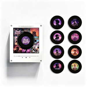 Imán de nevera giratorio NFC de vinilo con foto personalizada de Bad Bunny, <span class=keywords><strong>cantante</strong></span> latino, venta al por mayor de fábrica, logotipo OEM ODM, regalo decorativo para fans de la música - Product Image 1