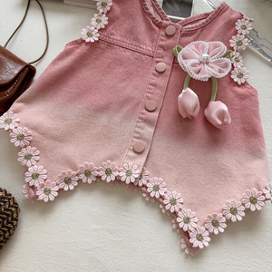 Conjunto <span class=keywords><strong>de</strong></span> Mezclilla Nuevo para Niñas, Top sin Mangas con Flores <span class=keywords><strong>de</strong></span> Verano, Pantalones Cortos <span class=keywords><strong>de</strong></span> Encaje, Conjunto <span class=keywords><strong>de</strong></span> Dos Piezas, Ropa para Niños - Product Image 2
