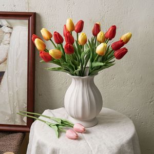 Steli di Tulipani Artificiali Premium in PU Effetto Reale, Tulipani Finti Bianco Blush per Bouquet da Sposa e Decorazioni per la Casa - Product Image 2