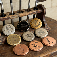 Marqueur de balle de golf en métal personnalisé en gros, fait main avec gravure sur mesure, cadeau promotionnel durable pour tournoi de golf, vente en gros