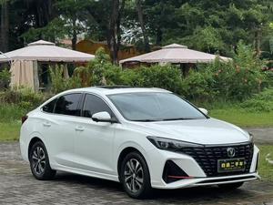 รถยนต์ฉางอัน ยี่เดียน 2022 พลัส บลูเวล NE 1.4T GDI DCT ซีดาน สีขาวภายนอก สีดำแดงภายใน ดีไซน์สองสี 1-25000 ไมล์ - Product Image 4