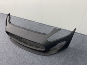 Paraurti Anteriore in Fibra di Vetro Stile LB con Vestibilità Perfetta per <span class=keywords><strong>Maserati</strong></span> GT GTS - Product Image 2
