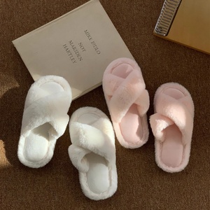 XIXITIAO Dames Pantoffels met Kruisband, Pluche, Stijlvolle Open Teen <span class=keywords><strong>Slippers</strong></span> voor Binnen en Buiten - Product Image 4