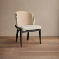 Chaise de salle à manger moderne de luxe en bois de chêne massif avec un design léger pour les meubles de salle à manger