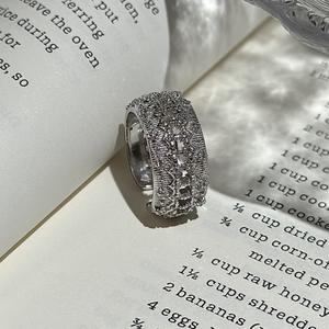 Anillo de Plata de Ley S925 con Diseño de Encaje Estilo Palacio y Patrón de Búho, Joyería Ligera, Simple y Moderna, Anillo Vintage con Incrustaciones de Flores Talladas - Product Image 1