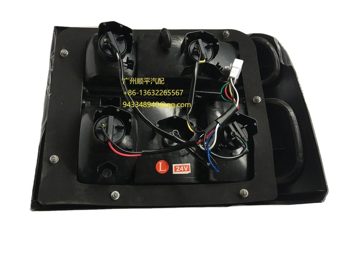 REVERIE150 2枚 Amazon.com: Toyota Genuine Parts - Lamp Assy, Rr Combin