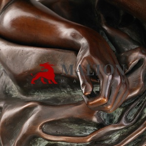 Escultura de Dama con <span class=keywords><strong>Motor</strong></span> de Bronce para Exteriores, 130 cm de Altura, Fundición e Impresión Digital, Personalizable para Arte y Coleccionismo, Marca MALTON - Product Image 3