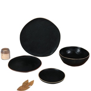 Juego de Vajilla de Porcelana Mate con Borde Dorado Estilo Europeo, Diseño Moderno Negro, Apto para Horno y Microondas, Vajilla para el Hogar - Product Image 5