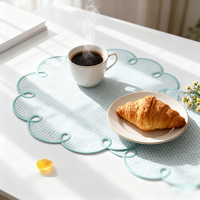 Sets de table carrés brodés sur mesure, couleur personnalisée, sous-verres décoratifs de mariage et serviettes isolantes, sets de table personnalisés