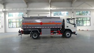 Vente Flash : Camion-citerne JAC de haute qualité 8 m³ 4x2 pour le transport de carburant/huile - Product Image 4