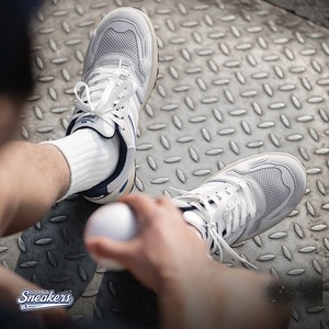Zapatos de suela gruesa para hombre, estilo americano retro, casuales de negocios, versátiles, deportivos, de béisbol, de ocio, zapatillas blancas. - Product Image 2