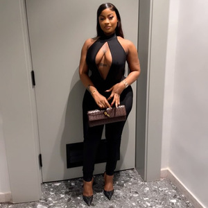 <span class=keywords><strong>Tuta</strong></span> <span class=keywords><strong>Nera</strong></span> in Rete con Halter, Scollo a V Profondo, Senza Maniche, Schiena Scoperta, Sexy, <span class=keywords><strong>Aderente</strong></span>, per Club e Feste - Product Image 1