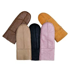 Wholesale 2025 Fashion Winter <b>Gloves</b> Custom Fur Mittens Genuine Sheepskin Leather <b>Gloves</b> Sheep <b>Wool</b> Lining Hand Warm Mitten - Product Image 6