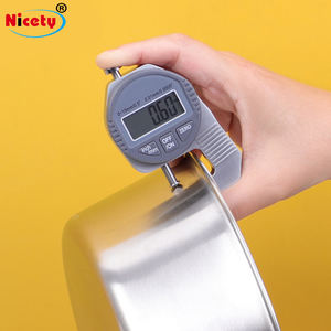 Paslanmaz Çelik Taşınabilir Evcil Hayvan Mama Kabı Köpekler ve Kediler İçin Yuvarlak Şekilli Çevre Dostu Su ve Mama Kullanım Kabı - Product Image 5