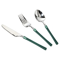 Ensemble de couverts en plastique argenté avec manche côtelé de couleur personnalisée, couverts en plastique réutilisables pour la décoration de table de mariage, banquet, fête
