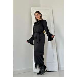 Robe de soirée noire en gros avec jupe à franges - Product Image 4
