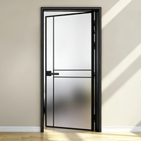 Porte battante en PVC-U avec double vitrage trempé, résistante à la corrosion, isolante thermiquement pour climat humide