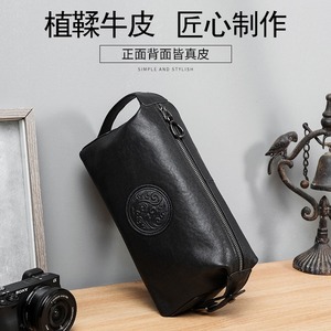 Bolso de mano para hombre, piel de vaca curtida vegetalmente, gran capacidad, bolso de viaje de negocios, estampado geométrico en relieve - Product Image 5