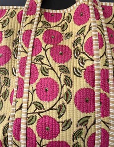 Bolso de Mano Acolchado de Algodón con Estampado de Bloques, Hecho a Mano, Estilo Sostenible, Acolchado Suave, Amplio, para Viajes, Compras, Bolso de Hombro - Product Image 4
