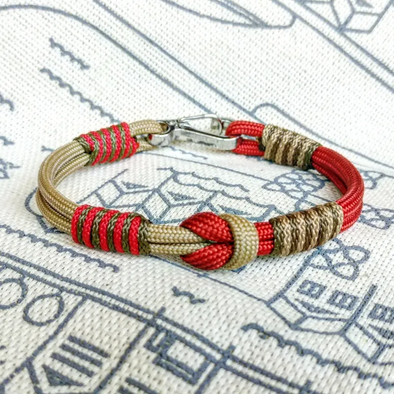 Bracciale con chiusura a moschettone in Paracord vichingo dal Design esclusivo