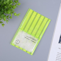 Étiquette gonflable personnalisée avec logo holographique créatif, étiquette en PVC/TPU transparente remplie de plumes, veste en duvet, vêtements