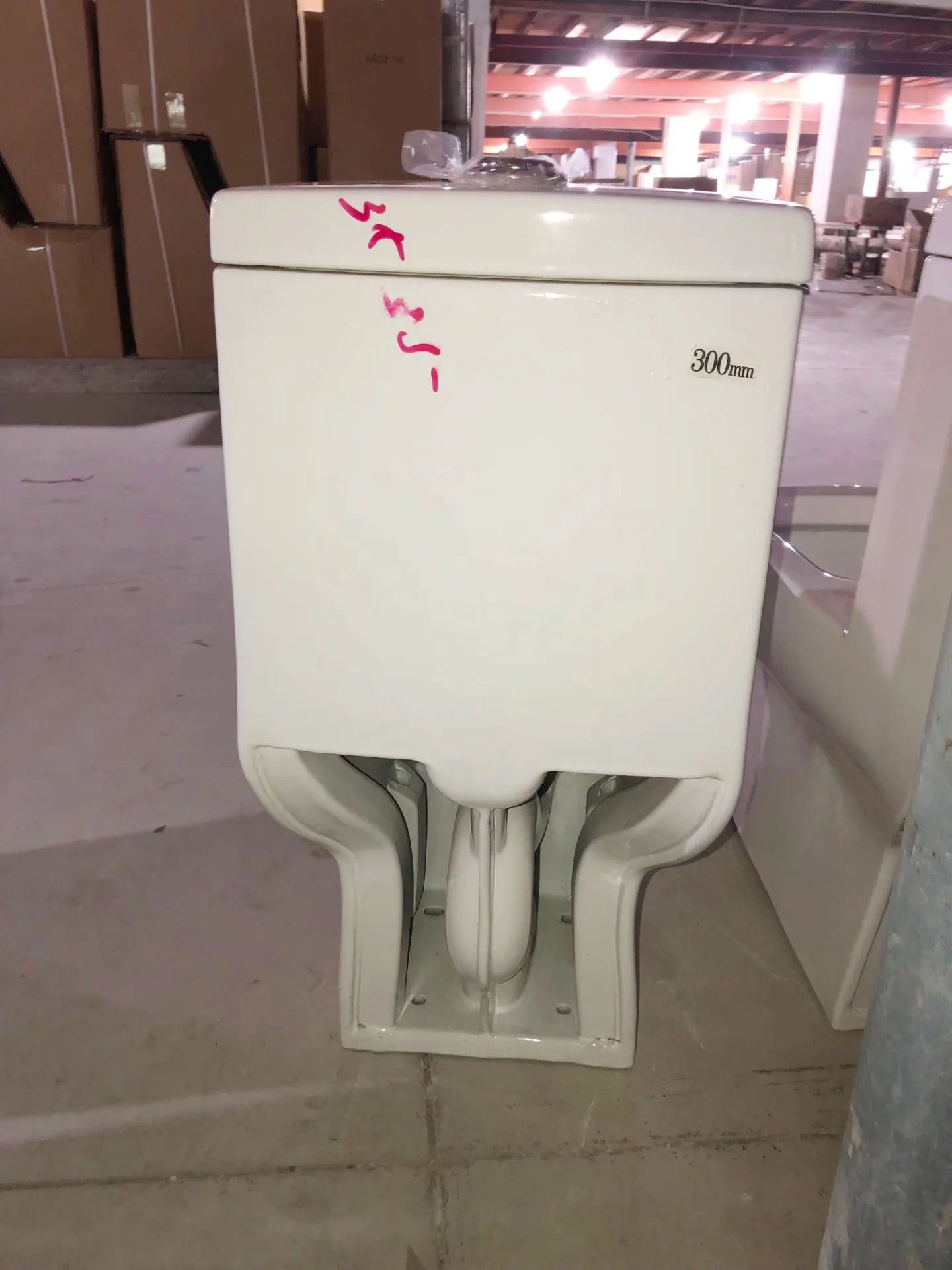 Pakistan 100MM Hidup Seadanya-In Ini dengan Harga Murah Harga Toilet S-Perangkap Gravitasi Flushing Washdown One Piece Square Keramik Toilet