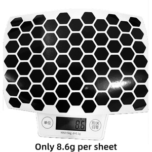 Autocollants hexagonaux noirs en nid d'abeille hautement réfléchissants, décalcomanies de sécurité nocturne, ruban de protection anti-rayures <span class=keywords><strong>pour</strong></span> <span class=keywords><strong>casque</strong></span> de moto et vélo - Product Image 2