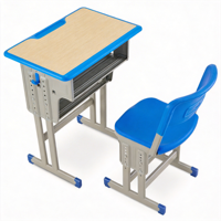 Chaise d'école robuste en plastique avec crochet dorsal et support pour sac à dos, empilable, design simple et moderne, mobilier de salle de classe et de crèche