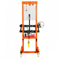 Chariot élévateur semi-électrique pour fûts 300 kg avec rotation à manivelle et basculeur de fûts pour transfert et remplissage en atelier