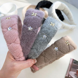 ที่คาด<span class=keywords><strong>ผม</strong></span>ผู้หญิงแฟชั่นขายส่ง LRTOU ประดับคริสตั<span class=keywords><strong>ล</strong></span>กว้าง ที่คาด<span class=keywords><strong>ผม</strong></span>ไหมพรมย่น สไตล์วิน<span class=keywords><strong>เท</strong></span>จ เครื่องประดับผมสำหรับผู้หญิง - Product Image 1