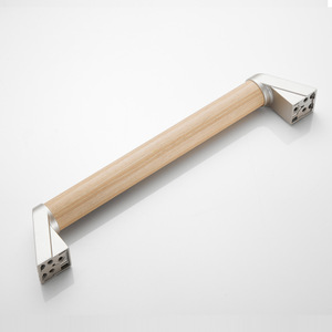 Barre d'appui adaptée L380, finition grain de bois, antidérapante, pour salle de bain et toilettes - Product Image 1