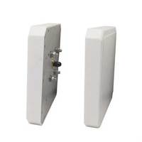 Matériau ABS longue portée polarisation circulaire 7 Dbi 9 Dbi 12 Dbi UHF IP67 lecteur RFID antenne réseau Wiegand pour Smartphones