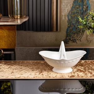 Colección de Vajilla de Porcelana Fina, Diseño Blanco Elegante, Ideal para Cenas y Eventos - Product Image 4