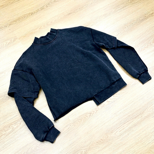 เสื้อสเวตเชิ้ตแขนยาวสีน้ำเงินเข้มสำหรับผู้ชาย ทรงครอป คอโอ ทรงปกติ สวมใส่สบาย ผ้าฝ้ายแท้ 100% เป็นมิตรต่อสิ่งแวดล้อม ไม่มีลาย - Product Image 1