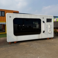 Camion de restauration mobile en acier inoxydable en forme de four à micro-ondes avec moteur pour la vente de nourriture de rue et la vente de boissons