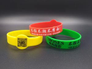 Уникальный Силиконовый браслет с <span class=keywords><strong>QR</strong></span>-кодом для рекламы, подарочные резиновые браслеты с штрих-кодом - Product Image 4
