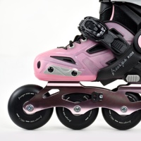 Patins à roulettes ajustables pour enfants, patins de slalom personnalisés pour l'extérieur, patins de vitesse haut de gamme, chaussures à roulettes professionnelles de luxe, quads en carbone